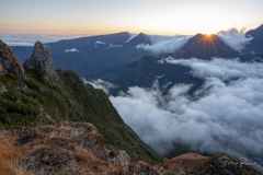 Lever du Soleil au Maido