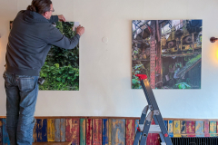 François à l'accrochage