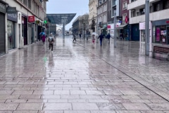 Amiens Rue de Noyon sous la pluie