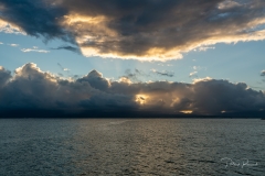 Ciel couvert sur Basse Terre en fin de journée