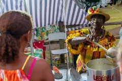 Le marché nocturne de Gosier