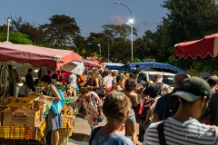 Le marché nocturne de Gosier