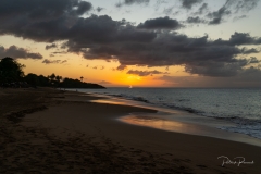 Fin de spectacle sur la plage de la Perle au coucher de soleil