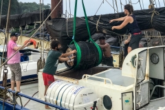 et on descend lentement dans la cale